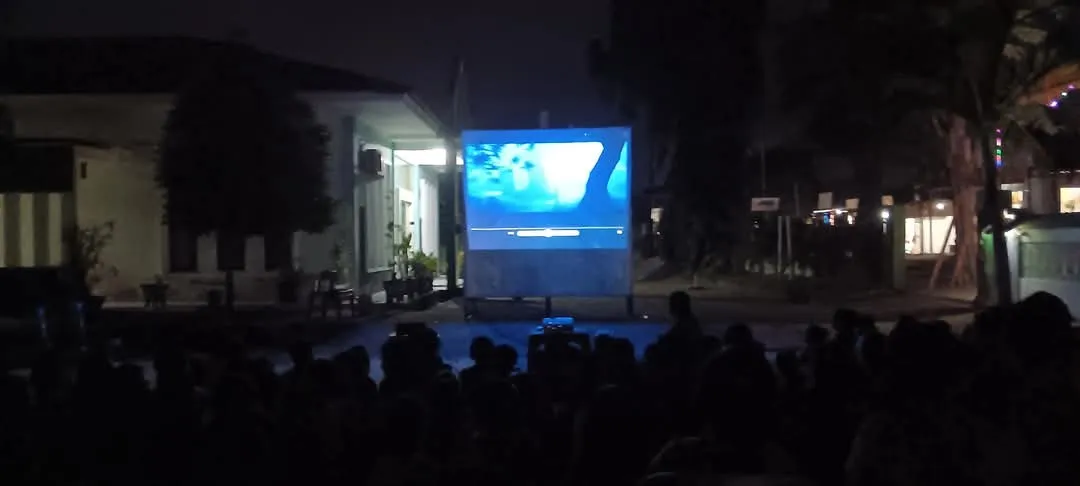 Perkenalkan Kitab Suci : Sie Kepemudaan Paroki Katedral Maumere Gelar Nobar Film Yesus