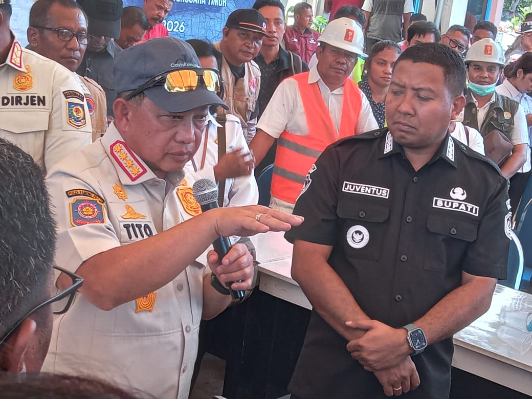 Mendagri Tito Karnavian Apresiasi Penanganan Bencana Gempa Bumi di Sikka