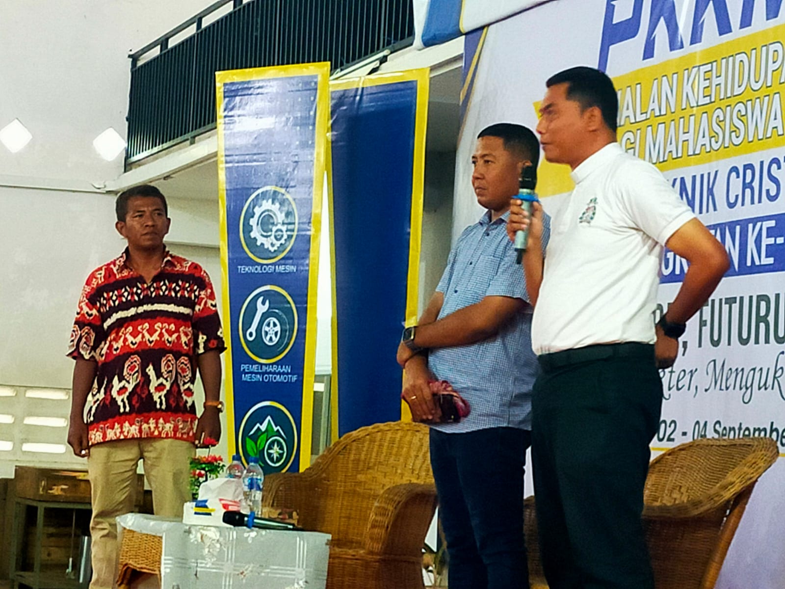Bupati Sikka Siapkan Beasiswa hingga Tamat Kuliah bagi Mahasiswa dari Keluarga Kurang Mampu