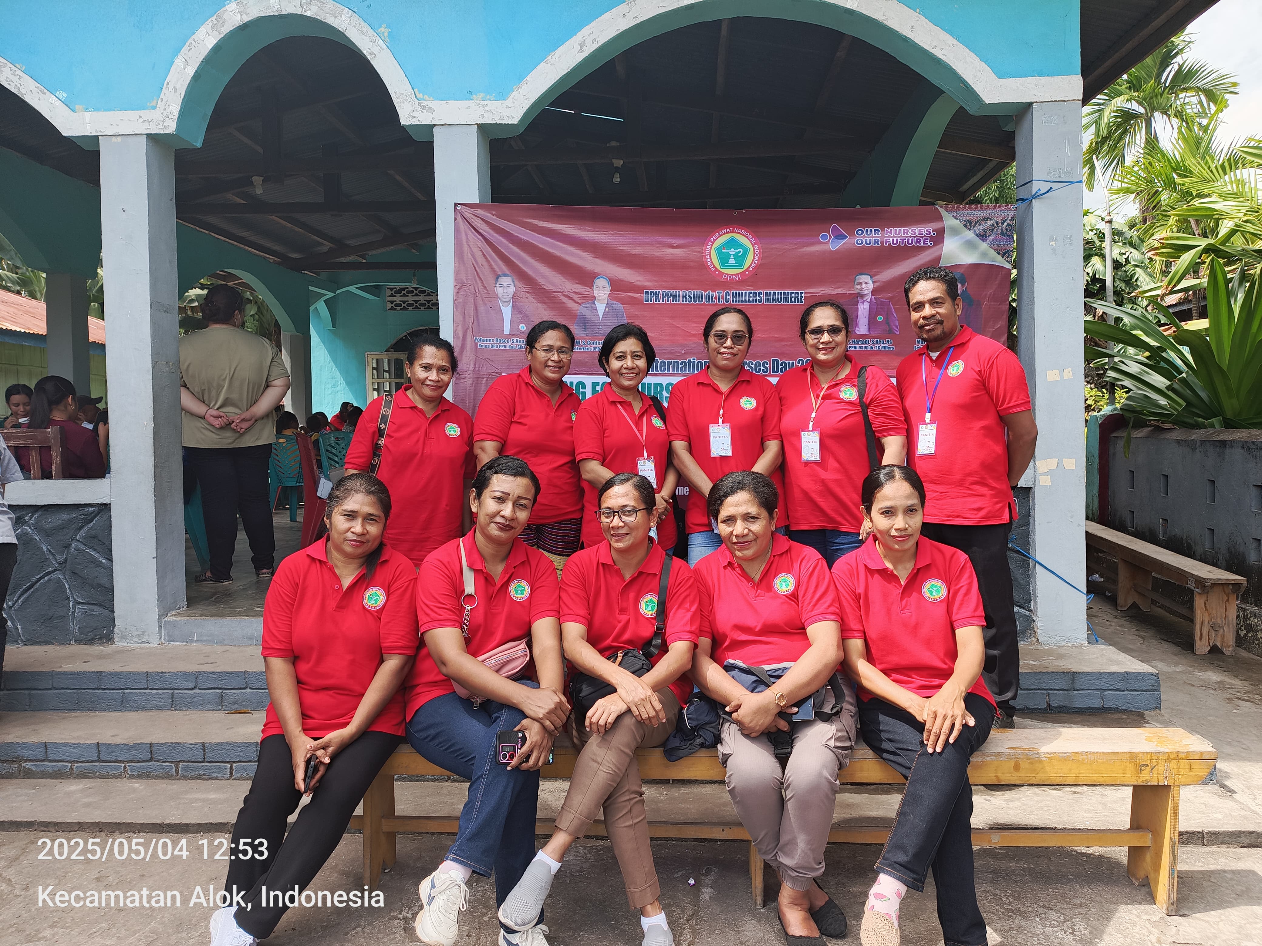 Peringati Hari Perawat Sedunia, DPK TC Hillers Gelar Baksos di Kapela Nangalimang