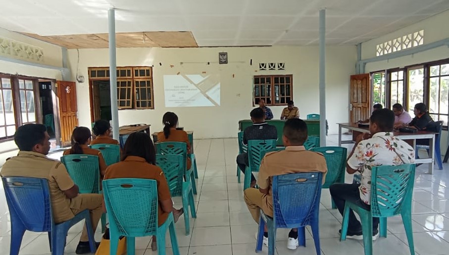 Sosialisasi Kelompok Informasi Masyarakat di Desa Koting B