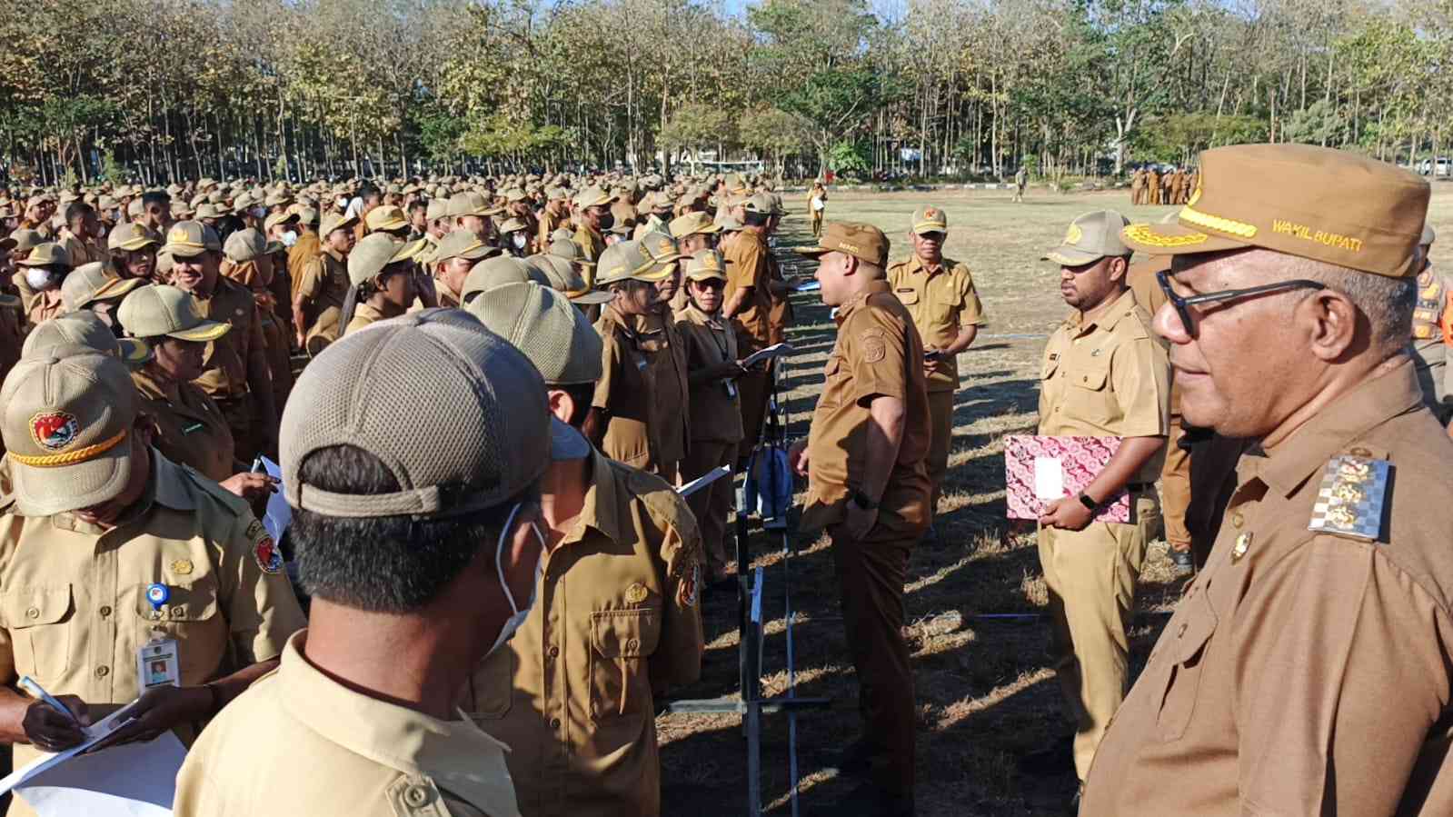 Bupati Sikka Ingatkan ASN Harus Jadi Contoh Wajib Pajak : Taat Bayar PBB dan Pajak Kendaraan