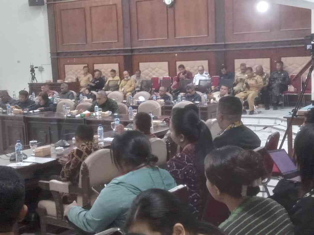 Pemandangan Umum Fraksi-Fraksi DPRD Kabupaten Sikka Terhadap Pidato Pengantar Bupati Sikka Tentang Pengajuan Ranperda Tugas Belajar, Ijin Belajar dan Bantuan Belajar