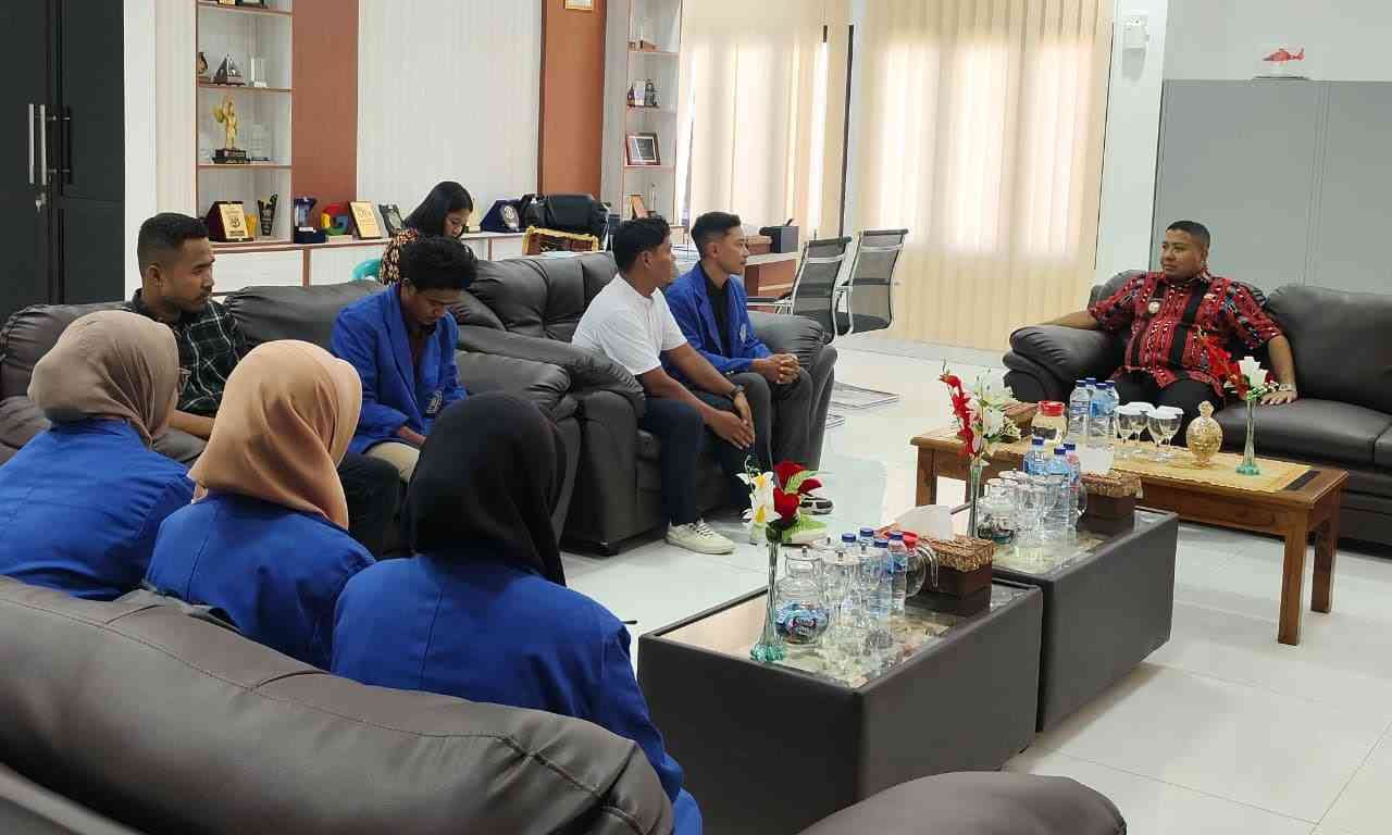 Bupati Sikka Audiensi Bersama Mahasiswa Program Studi Pendidikan Fisika Universitas Muhamadiyah