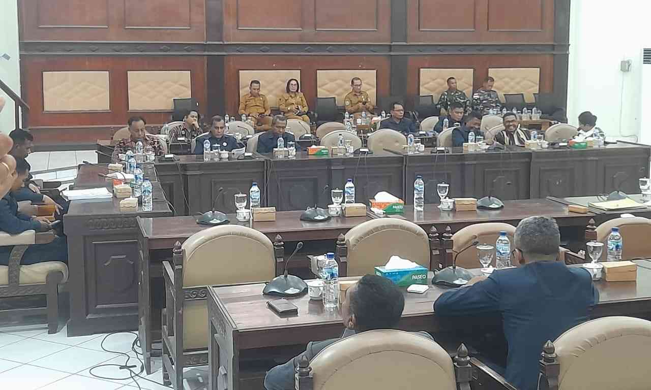 DPRD Sikka Setuju Ranperda Tugas Belajar, Ijin Belajar dan Bantuan Belajar Ditetapkan Jadi Perda