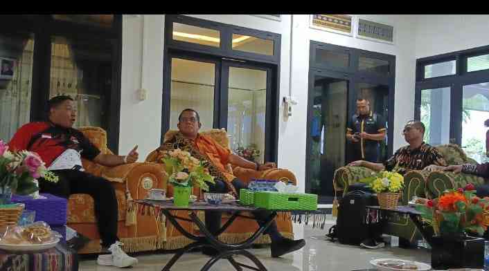 Bupati Sikka Minta Dukungan Gubernur NTT Untuk Pembangunan SMA/SMK Negeri di Doreng, Hewokloang, dan Tanawawo